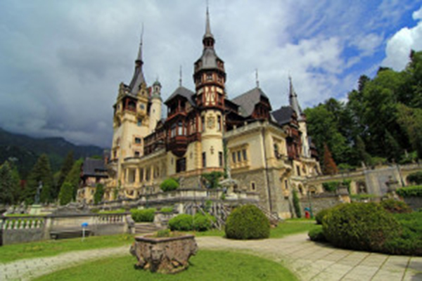 romania-brasov-castle